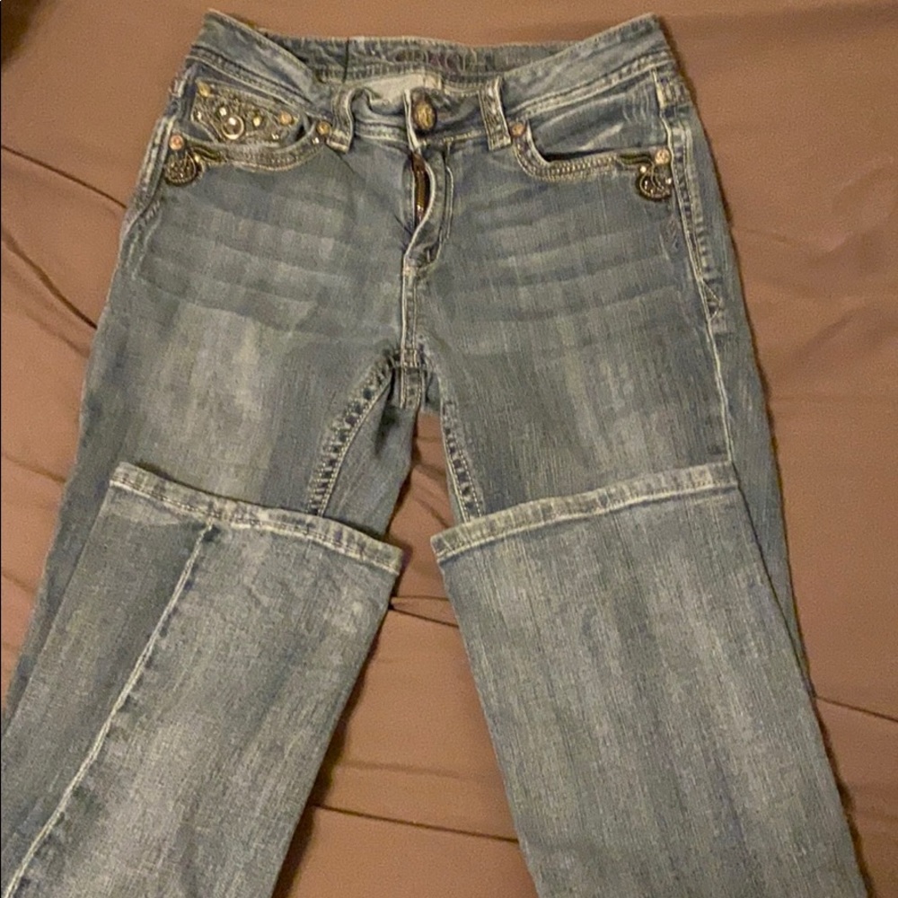 Grace in La Bling jeans